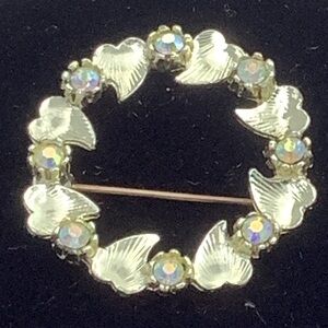 Rhinestone and Goldtone Leaf Wreath Brooch